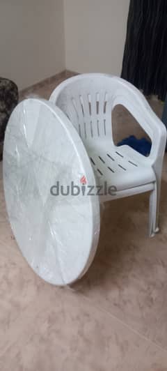 Chair and dining table nilkamal fibre