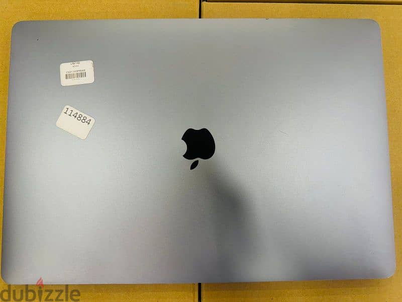 MacbBook Pro A2141 16 inch ratina i7 Pro 16gb 4gb graphics 1