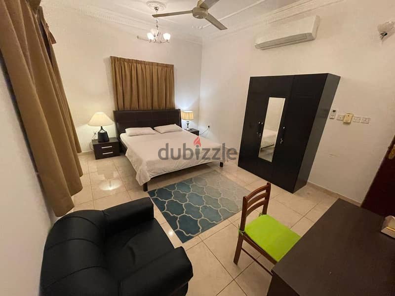 غرف وشقق للايجار اليومي والشهري / Rooms and apartments for daily and m 3