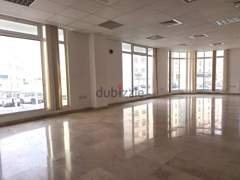 Full Building for Rent at Madinat Sultan Qaboos - Direct Landlord 5