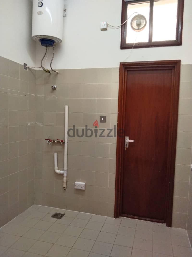 6AK7-Modern style 3 Bhk villa for rent in Qurom Ras Al-Hamra close to 6