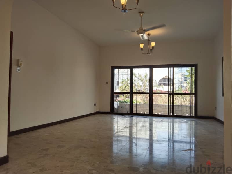 6AK7-Modern style 3 Bhk villa for rent in Qurom Ras Al-Hamra close to 8