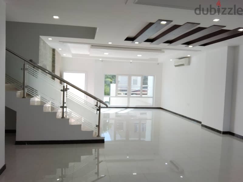 4AK5-Modern style 5bhk villa for rent in Ansab Heights. فيلا مكونة من 2