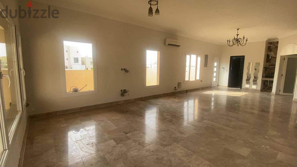 4AK7-spacious 4 BHK villa for rent located in Al Ansab 2