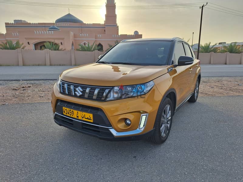 Vitara 2023 with only 12k km Like New 4x4 Under Warranty 9