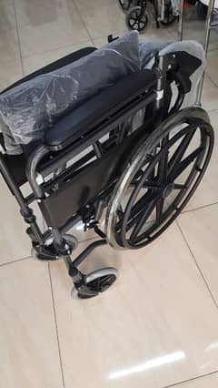 Heavy Duty Wheelchair 0