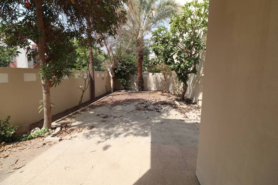5 bedroom villa for Sale in Madint Al Sultan Qaboos. 7