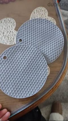 Hot mat 5 pcs for 1 rial only