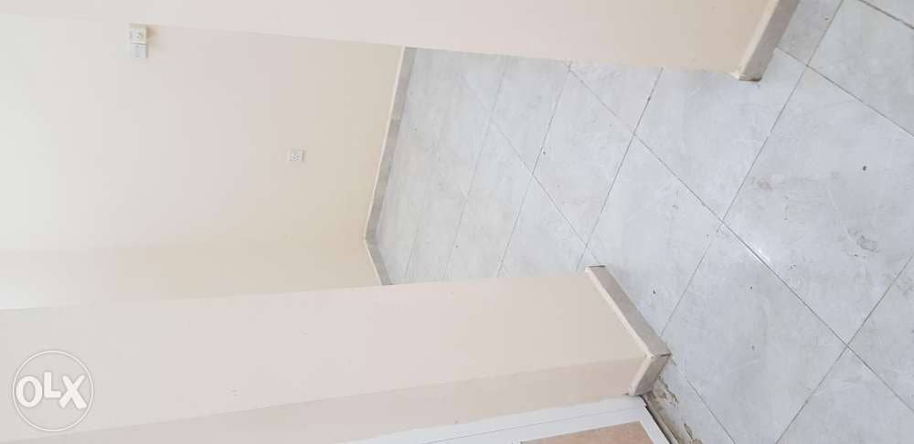 شقق للايجار في ولاية شناص. . . Flats for rent in Shinas 2