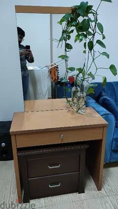 Dressing table along with wooden side table