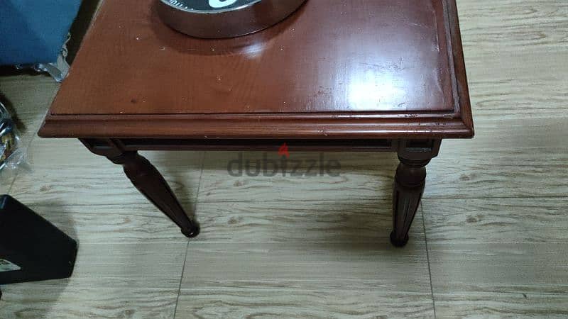 wooden table good condition 3