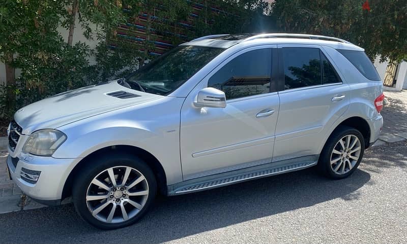Mercedes ML350, Grand Edition, Expat Used, Like New Condition 2