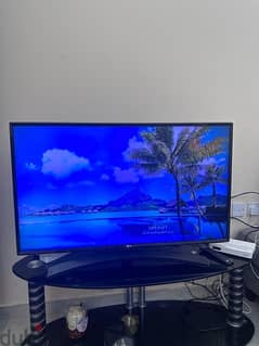 LG 43 inch smart TV for sale in vey good condition