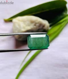 حجر زمرد زامبي طبيعي مع شهادة المختبر natural zambian emerald 0