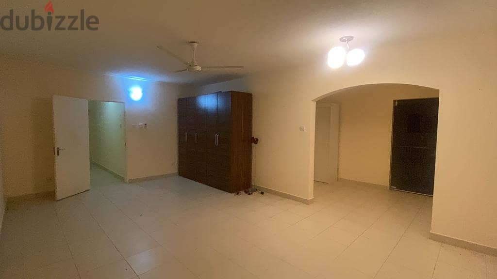 3Ak13-Spacious 3+1BHK Ground Floor Villa for rent in MQ. فيلا للايجار ف 8