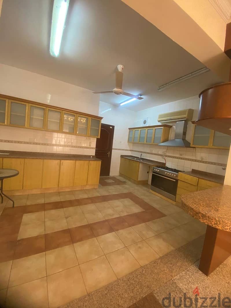 3Ak17-Luxurious 5+1BHK Villa for rent in Illam City 14