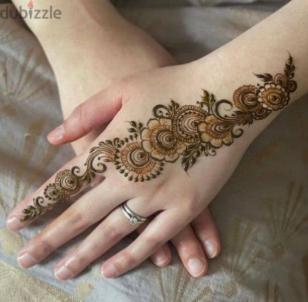 Henna artist - Customized Mehandi designs for reasonable price 3
