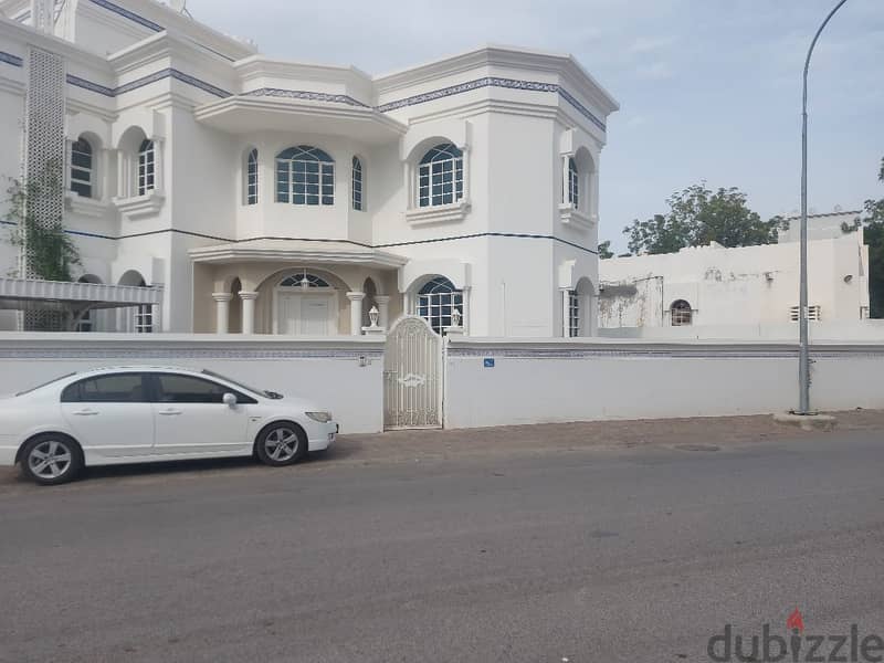 5 BHK corner villa for rent in Al-Gubara South 0
