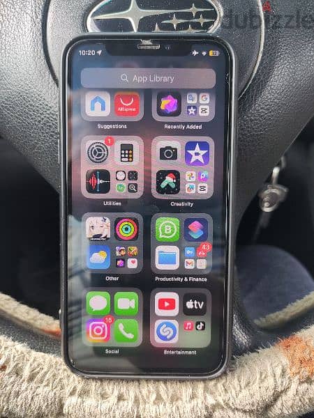 iPhone XS in excellent condition 4