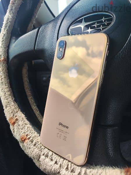 iPhone XS in excellent condition 6