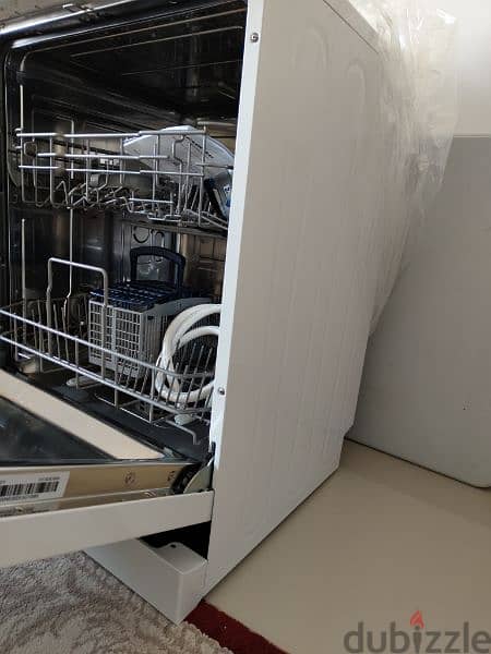 Hisense Dishwasher for sale 4