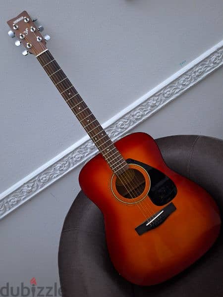 Yamaha Guitar 0