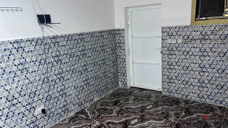 Room for rent in al hail north غرفه للايجار في الحيل الشماليه 3