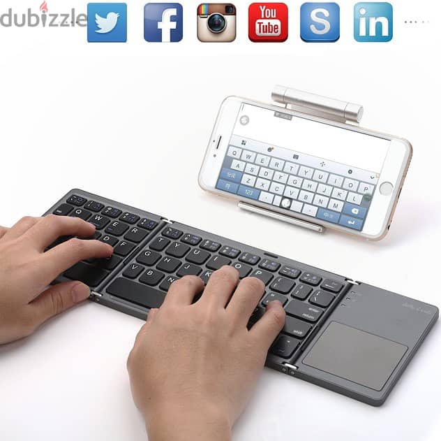 Foldable Bluetooth Keyboard With Touchpad (BoxPacked) 3