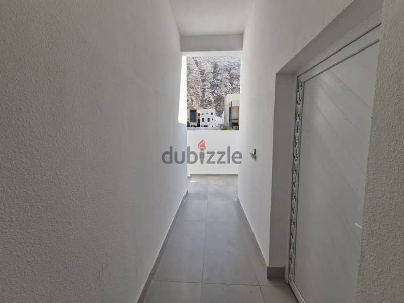 5 + 1 BR Brand New Amazing Villa - for Rent in Bousher 1