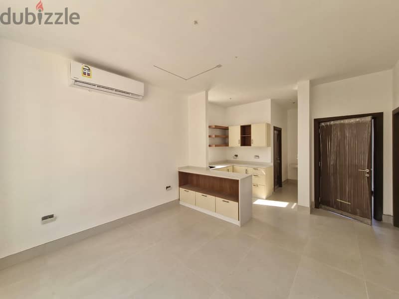5 + 1 BR Brand New Amazing Villa - for Rent in Bousher 7