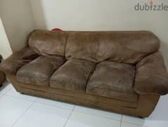 Good condition home center sofa set for sale