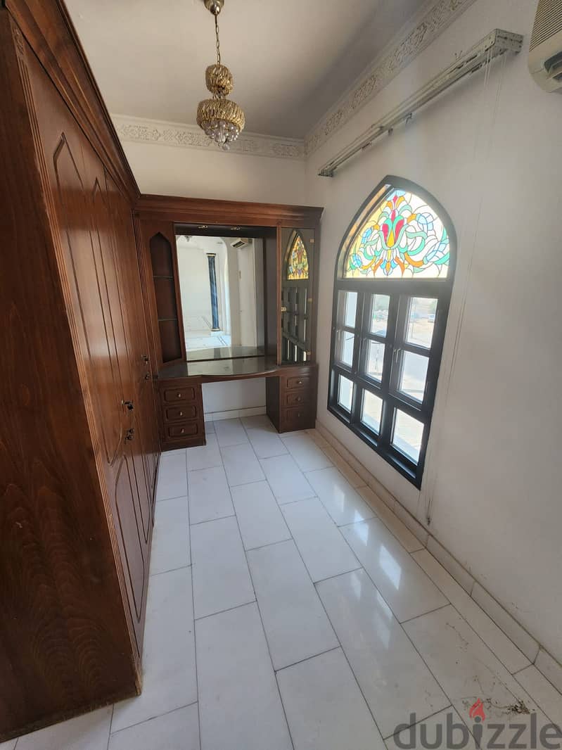 6AK8-Standalone 4bhk Villa for rent facing the beach in Qurom. فيلا مس 12