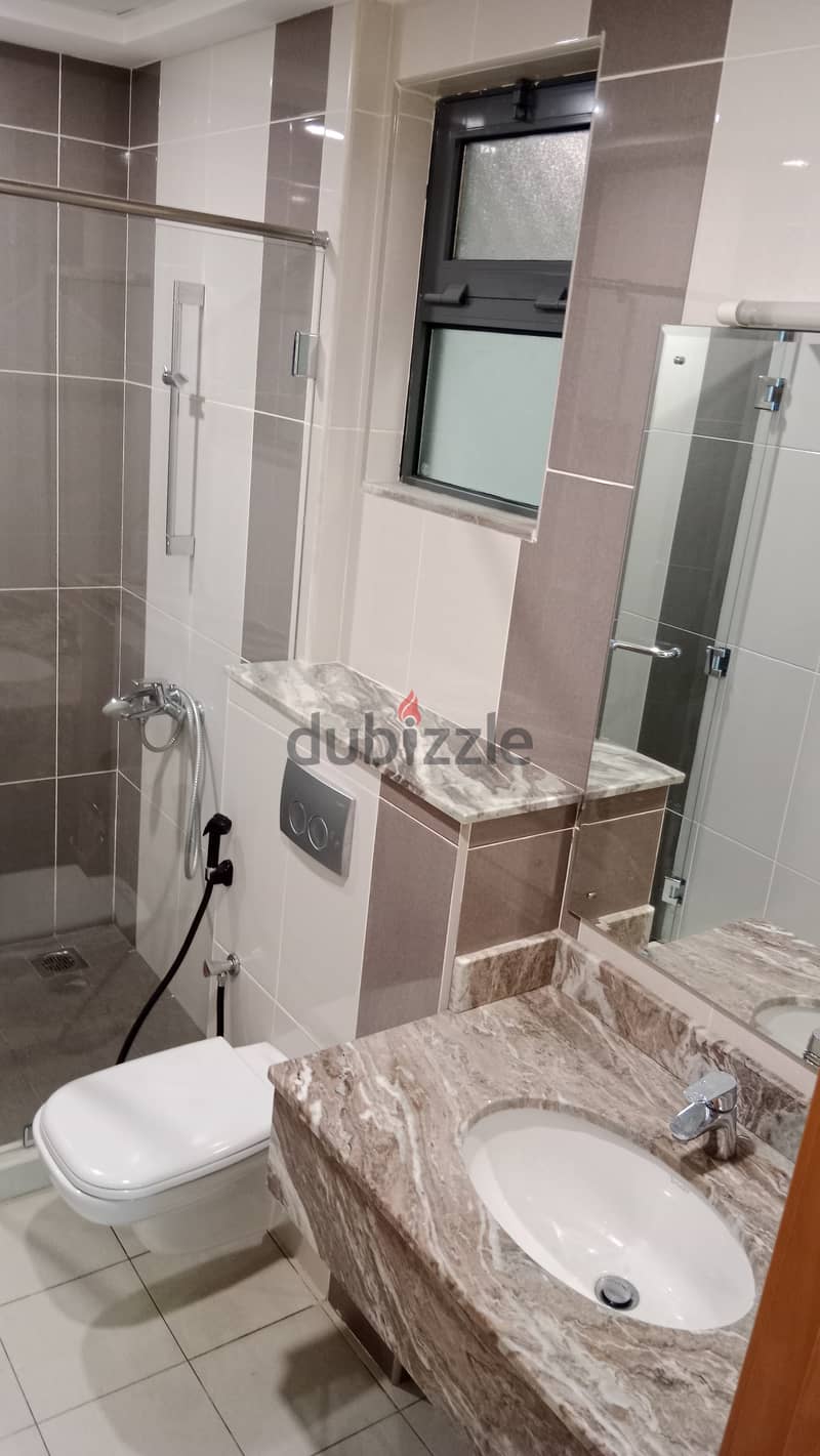 5AK6-Modern 2bhk flat for rent with sharing pool in Bousher شقة للايجا 7