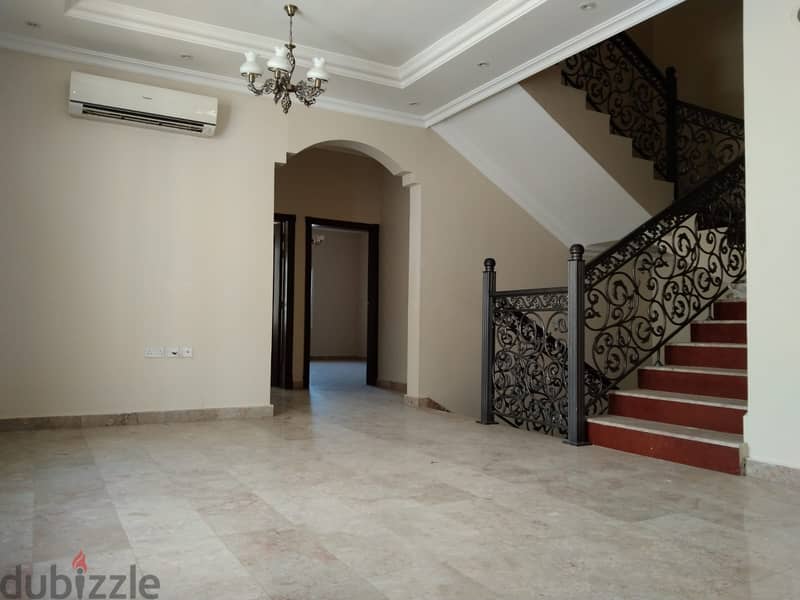 4AK4-Beautiful 5 bedroom villa for rent in Al Ansab Heights. 13
