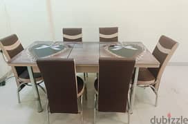 Dinning Table with 6 Chairs (6 Months Old)