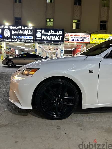 لكزس Is250F sport 13