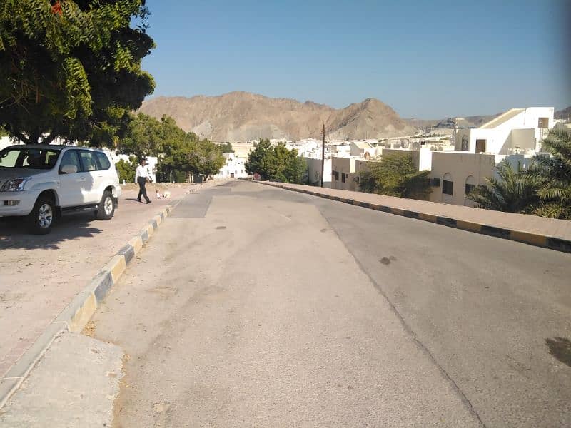 2bhk with splits Ac Near Indian school Muscat ( I. S. M. . Rials 180/= 4