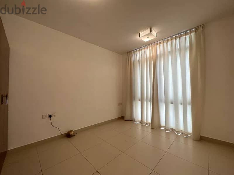 2 BR Spacious Apartment in Muscat Hills – The Links 4