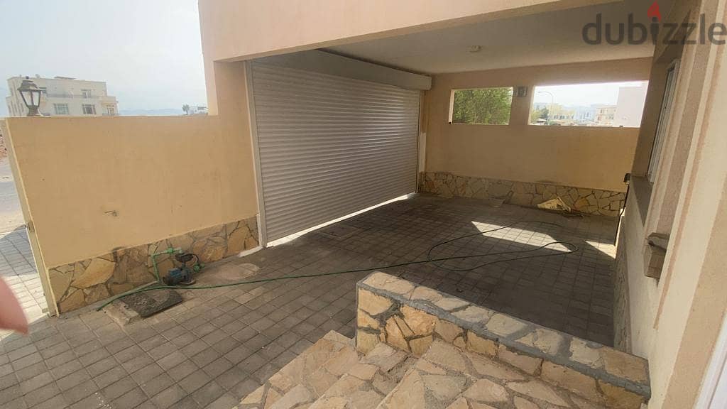 4AK7-spacious 4 BHK villa for rent located in Al Ansab 16