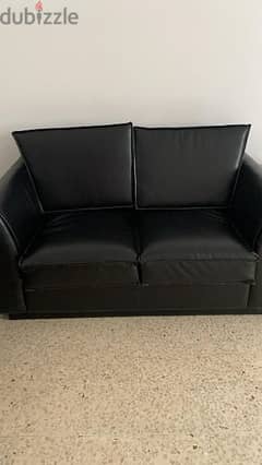 sofa in mint condition 0