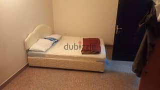 bed space 40 omr per month electricity water included