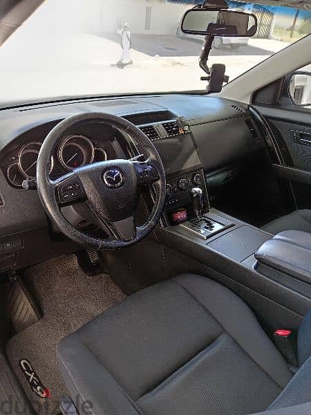 Mazda cx9 very good condition all service in wacala with 141 km only 5