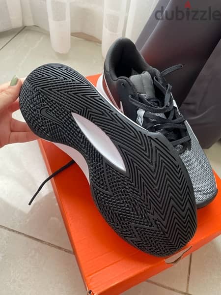 Brand new Nike Basketball shoes (Nike Precision VI) 3
