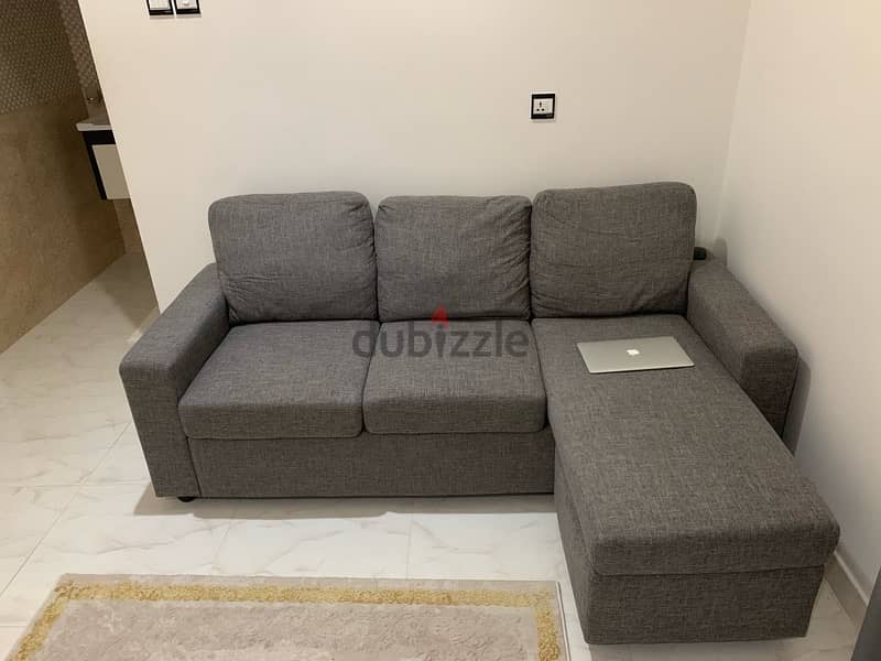 L shape sofa 3months used | كنبة للبيع مستخدم ٣ شهور 3