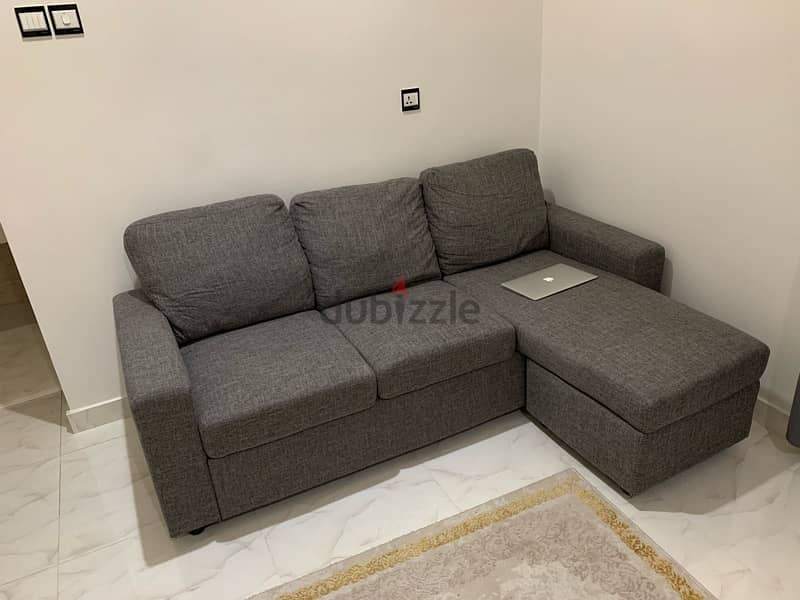 L shape sofa 3months used | كنبة للبيع مستخدم ٣ شهور 4