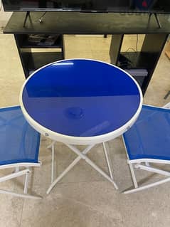 table and 2 chairs for sale 0