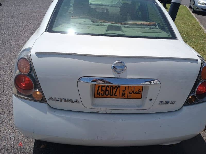 Nissan Altima 2006 all Ok not a single fault just Buy and drive 3