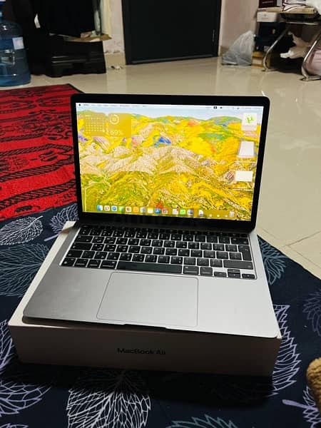 Macbook Air M1.6 month Warranty Available. 1