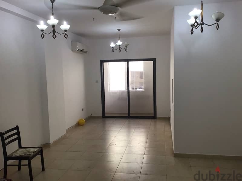 spacious 2 bhk flat for rent in mumtaz heights ruwi near church signal 1