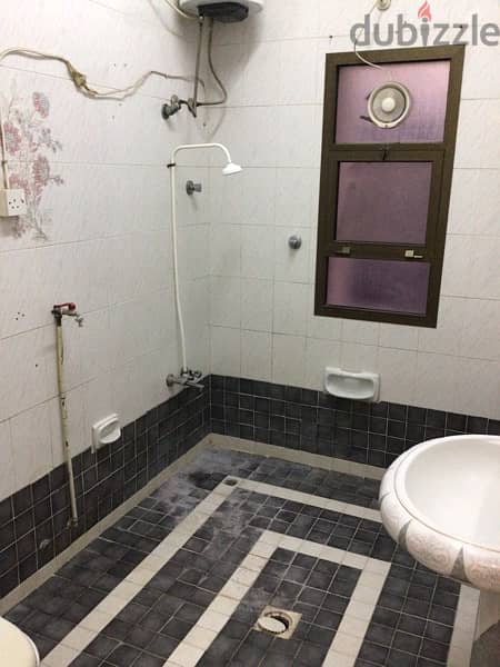 2 bhk flat for rent in wadi kabir near shell pump 3 toilets 7